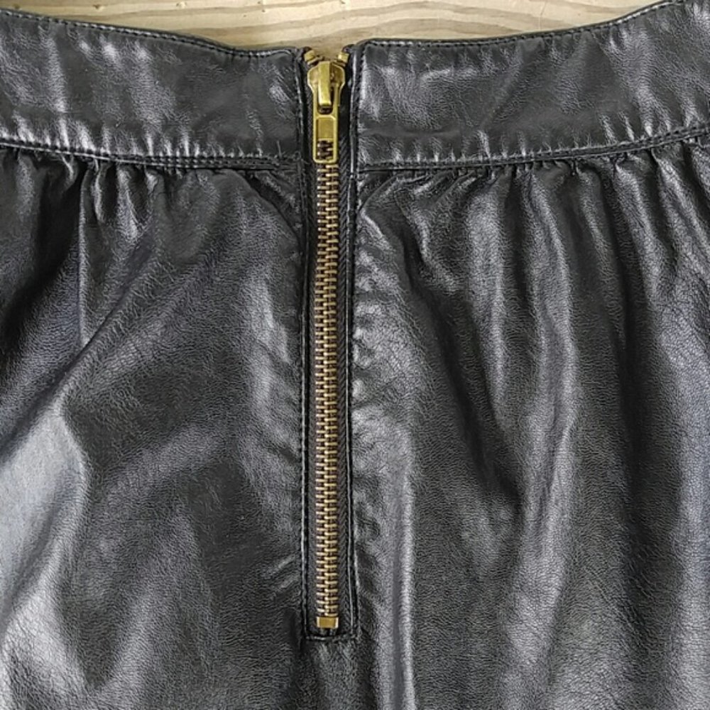Forever 21 Faux Leather Black Mini Skirt - Picture 8 of 9
